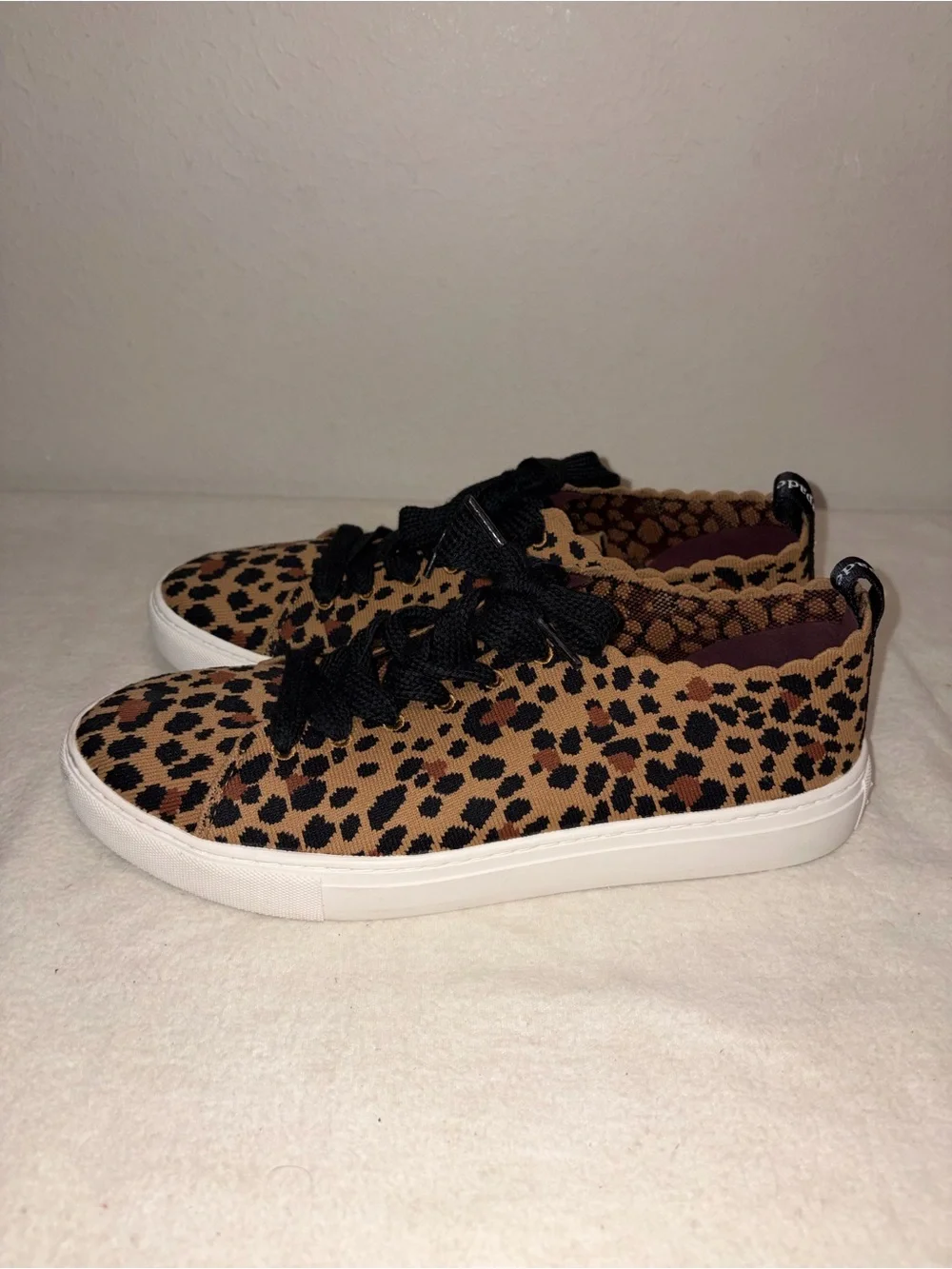 Kate‎ Spade Abbie Sneaker shoes size 8.5 B leopard print